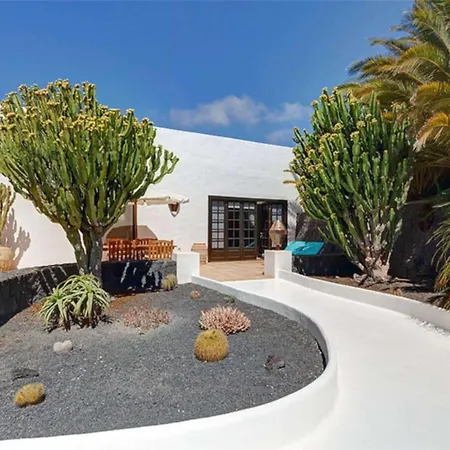 La Cueva Daire Teguise (Lanzarote)