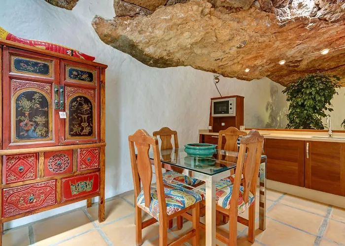 La Cueva Teguise (Lanzarote)