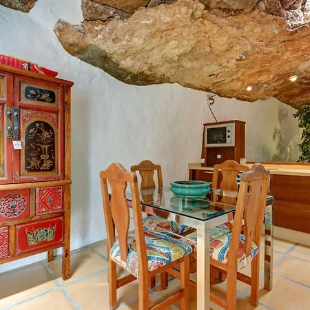 La Cueva Apartmán Teguise (Lanzarote)