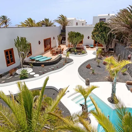 La Cueva Teguise (Lanzarote)