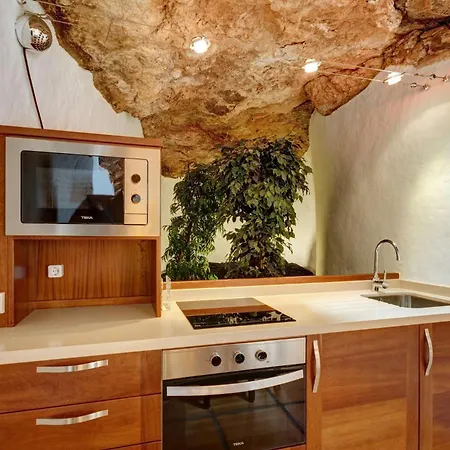 La Cueva Teguise (Lanzarote)