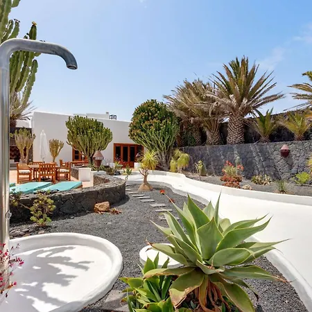 La Cueva Teguise (Lanzarote)