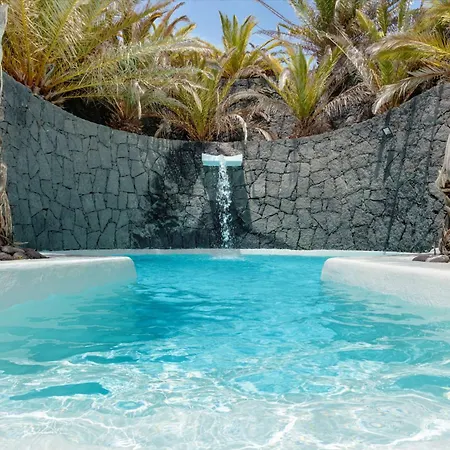 La Cueva تيغيسي